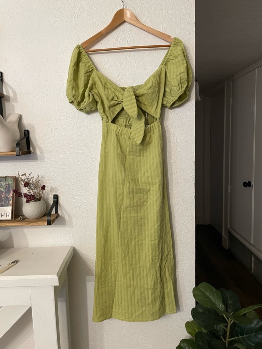 NWT Show Me Your MuMu Green Midi GABRIELLE TIE DRESS Puff Sleeves XS - Picture 3 of 8